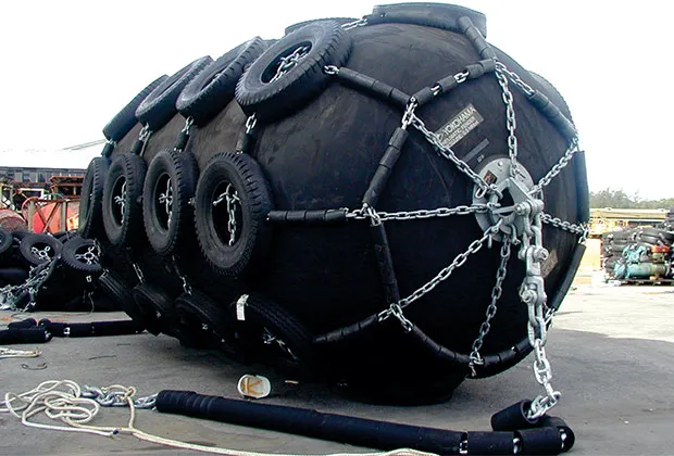 2.0X3.5m Pneumatic Rubber Fender with Tyres and Chain Net