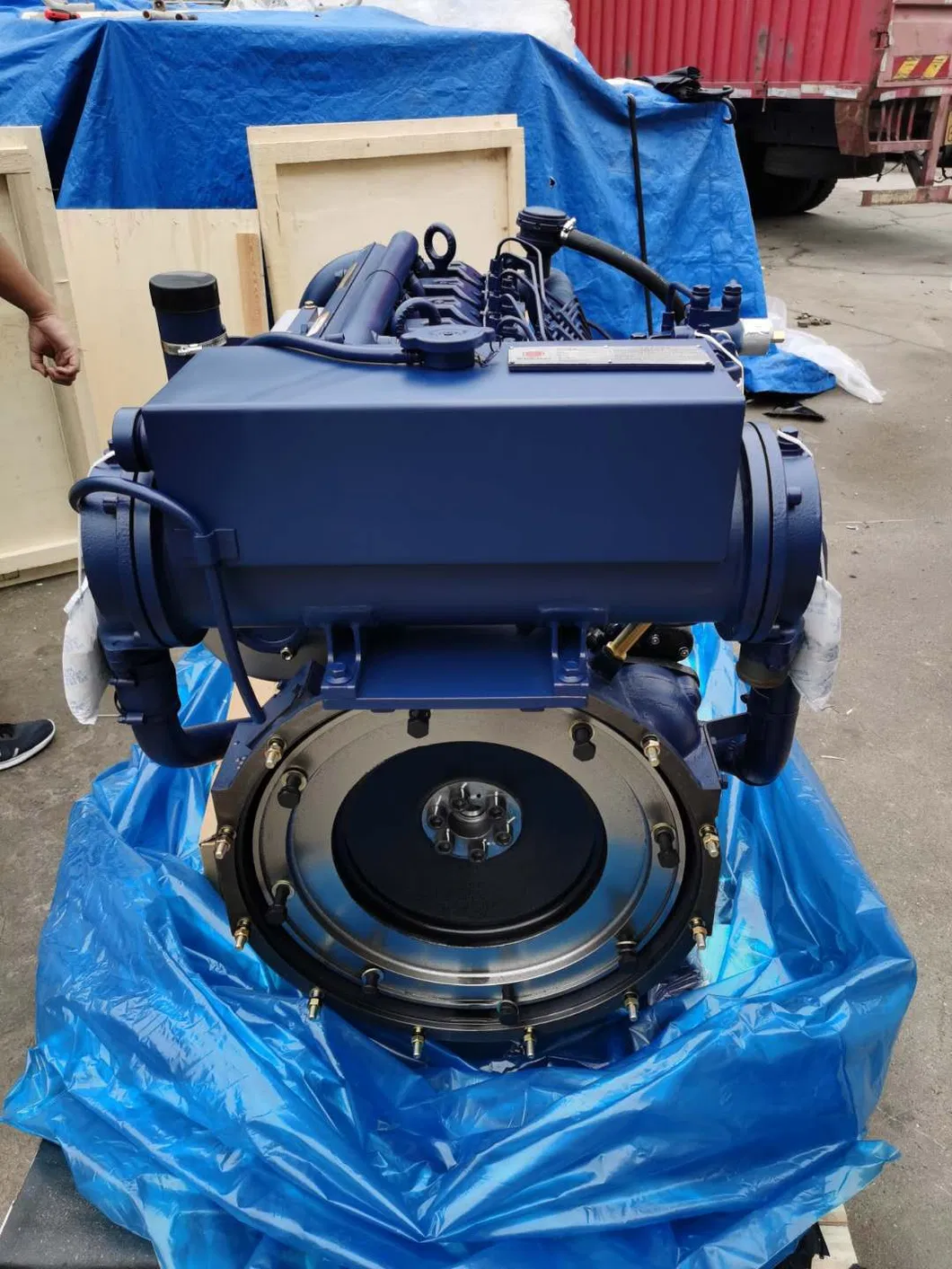 Hot Sell 4 Stroke Boat Engine 6 Cylinders 165HP Weichai Wp6c165-18 Marine Engine