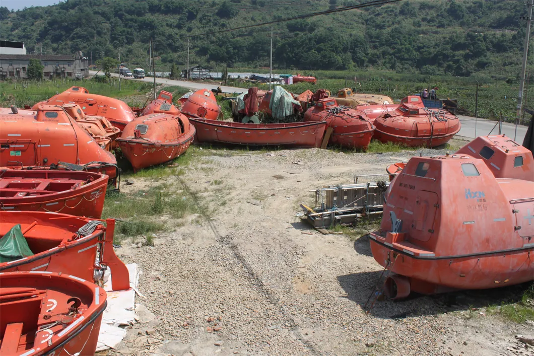 Second Hand Marine Lifesaving Equipment Solas Fibergalss Used Lifeboat for Sale